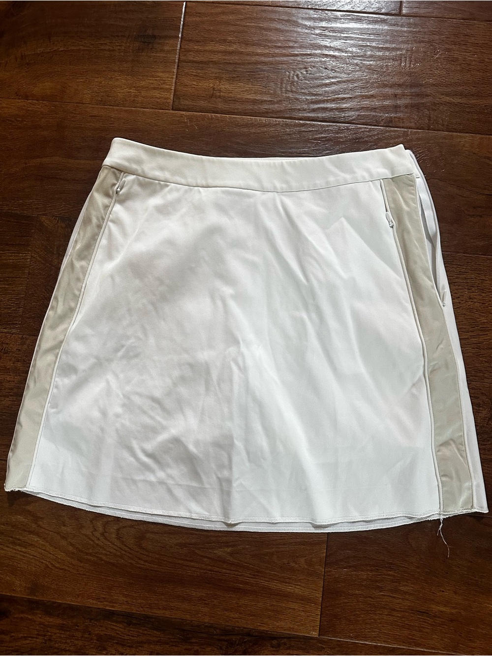 G/FORE White Skort with Beige Side Panels